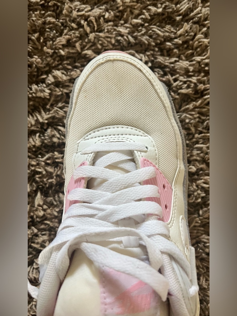 Nike Women's White and Pink Low-Top Athletic Sneakers - Picture 7 of 12